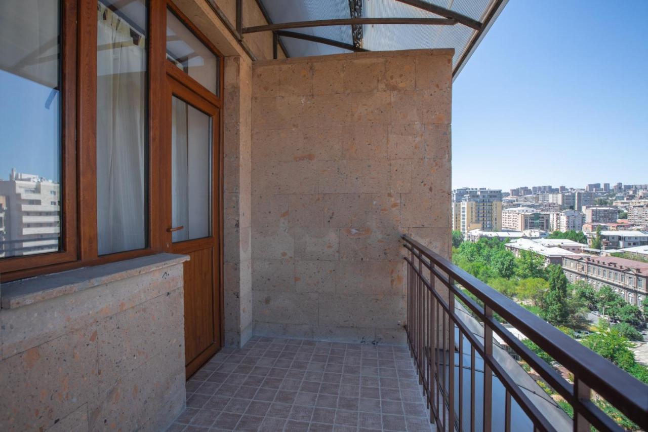 Stay Inn Apartments On Amiryan 4-6 Ereván Exterior foto